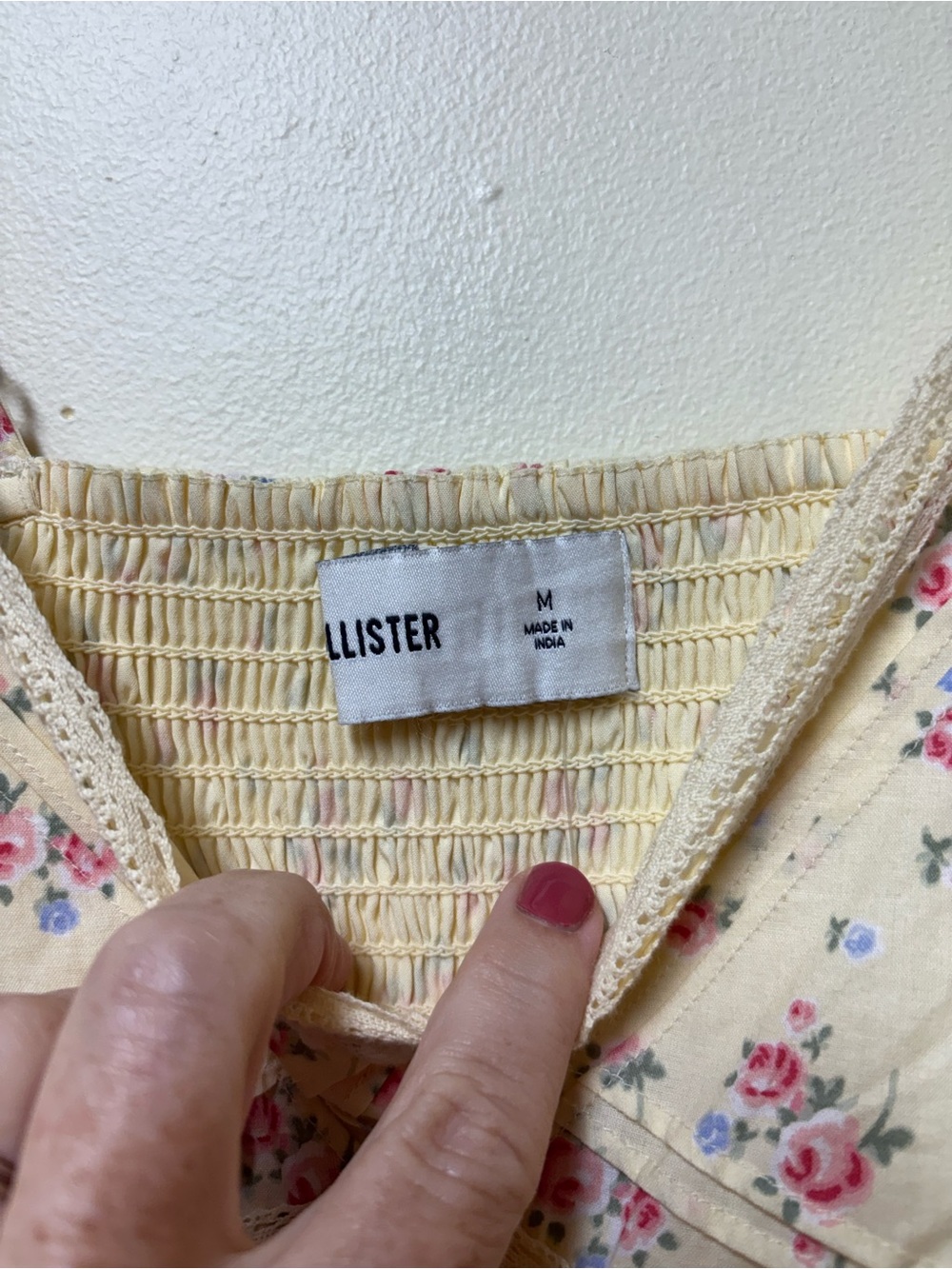 Hollister V Neck Pastel Yellow Babydoll Floral Cotton Tank w Lace Medium NWT - Picture 5 of 12